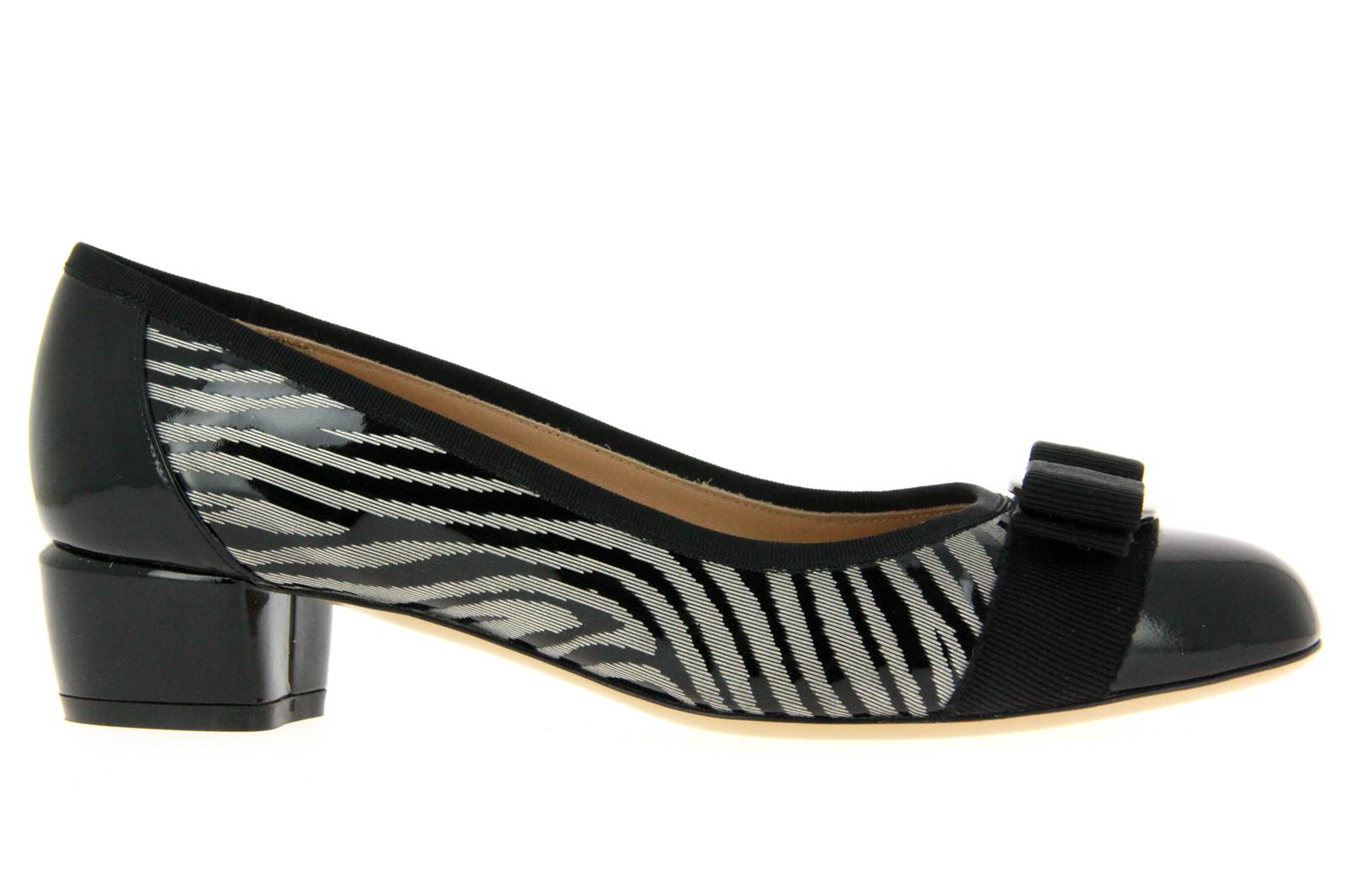 Salvatore Ferragamo Pumps TRIDA CALF PATENT NERO ZEBRA (39)