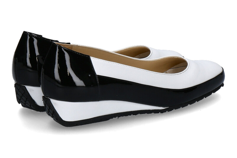 Bagnoli Slipper VERNICE NERO NAPPA BIANCO  (41½)