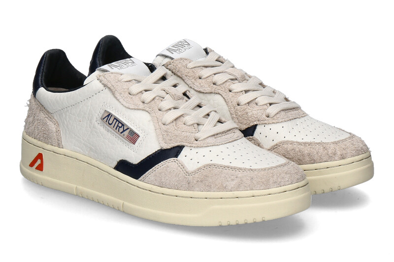 autry-sneaker-medalist-AULM-HE02-white-sand-blue_132400025_1 autry-sneaker-medalist-AULM-HE02-white-sand-blue_132400025_1