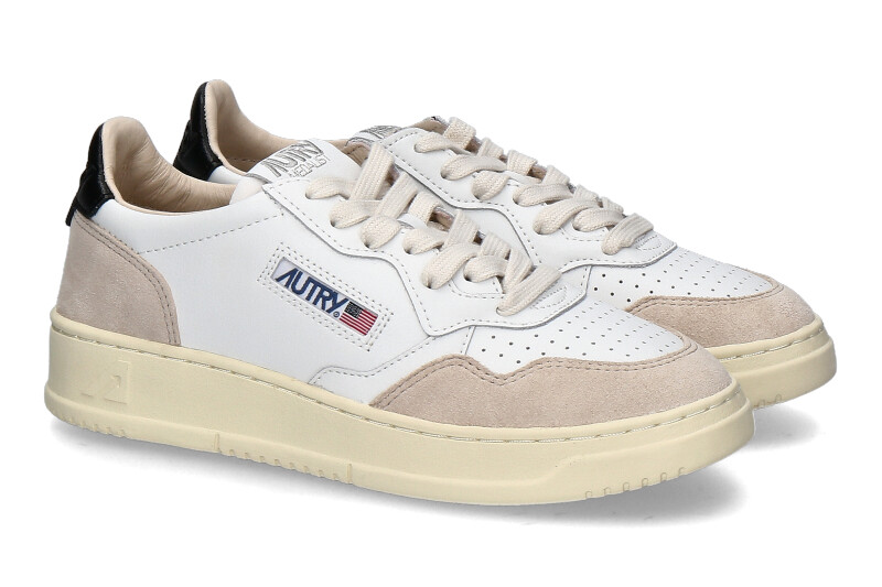 autry-sneaker-medalist-AULW-LS21-white-black_136100042_1 autry-sneaker-medalist-AULW-LS21-white-black_136100042_1