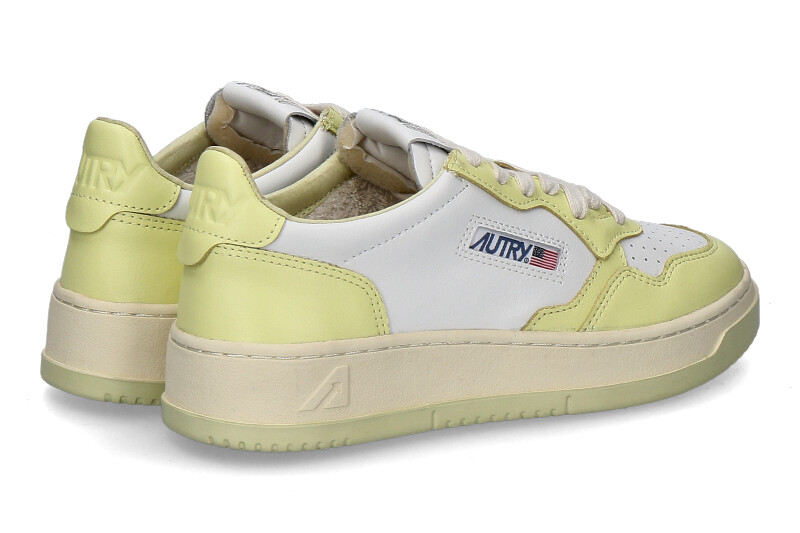 autry-sneaker-medalist-AULW-WB36-white-limeyellow_232600016_2