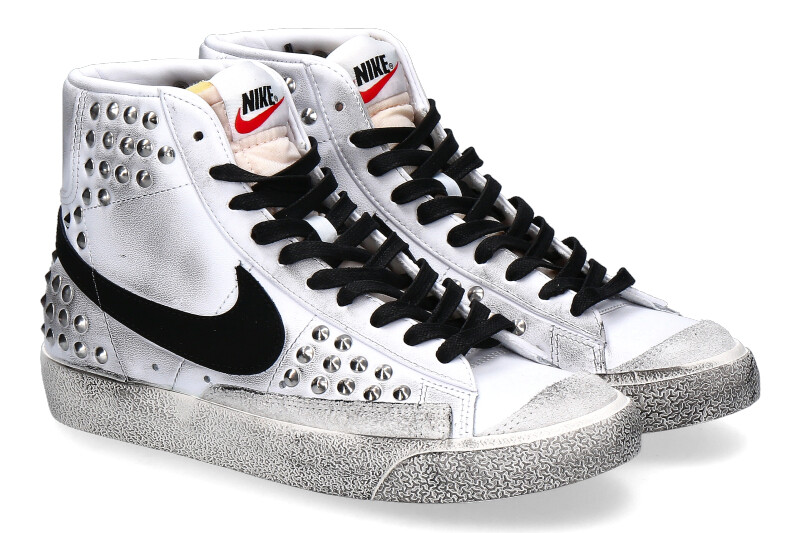 nike-custom-sneaker-blazer-total-studs-mid_236100138_1