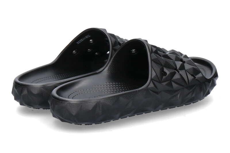 crogs-classic-geometric-slide-black-209608-001_278000044_2 crogs-classic-geometric-slide-black-209608-001_278000044_2