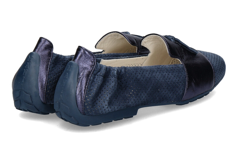 mania-ballerina-27-laminato_221900355_2 mania-ballerina-27-laminato_221900355_2