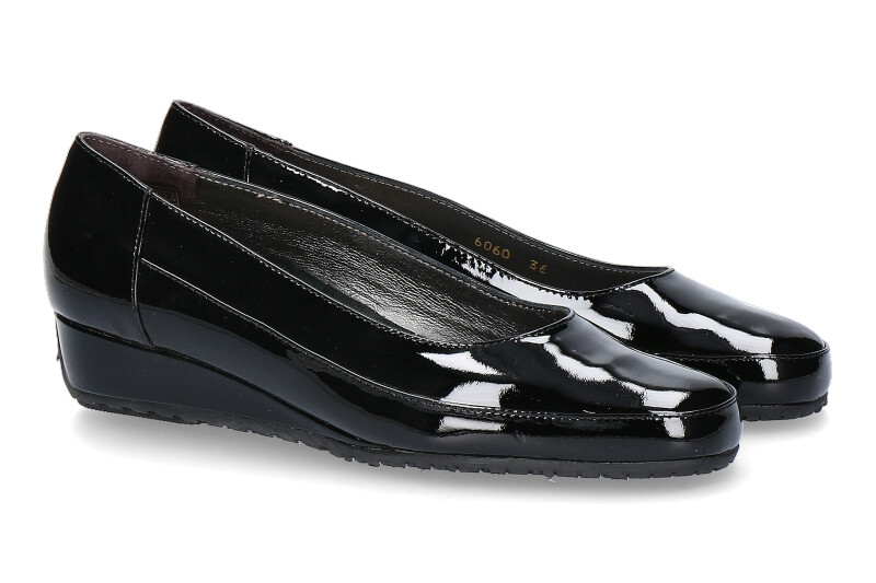 Bagnoli Slipper VERNICE NERO (42½)