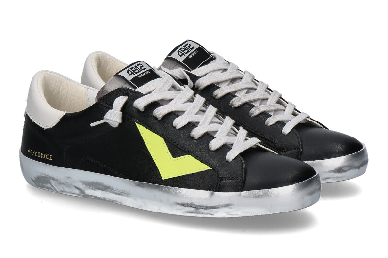 4B12-sneaker-suprime-nero-silver_136900088_1