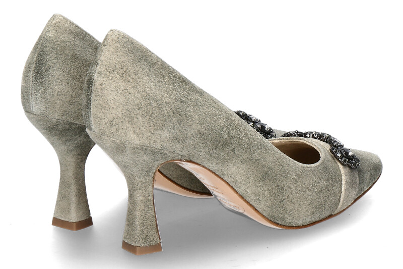 dirndl-bua-pumps-2014-glacier_223100027_2 dirndl-bua-pumps-2014-glacier_223100027_2