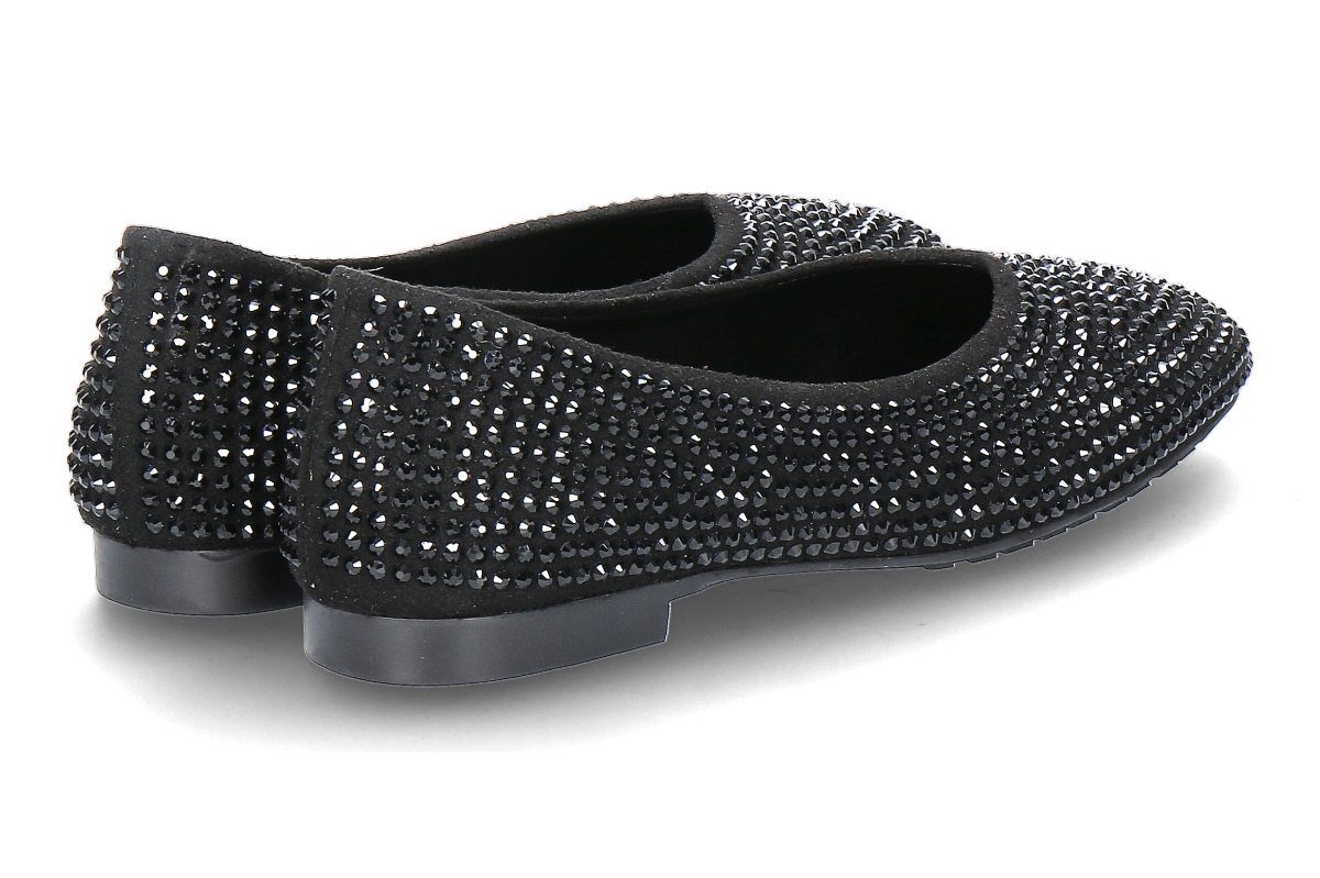 Black-Rose-Ballerina_221000240_1