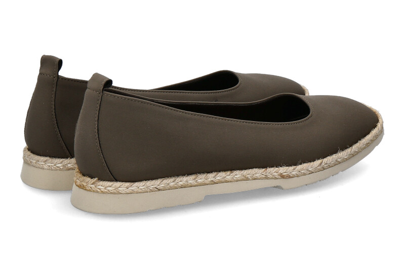 brunate-slipper-11672-bush_222700015_2