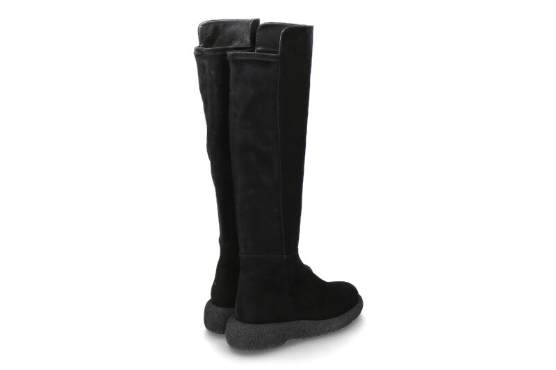 truman-s-boot-251000107__2 truman-s-boot-251000107__2