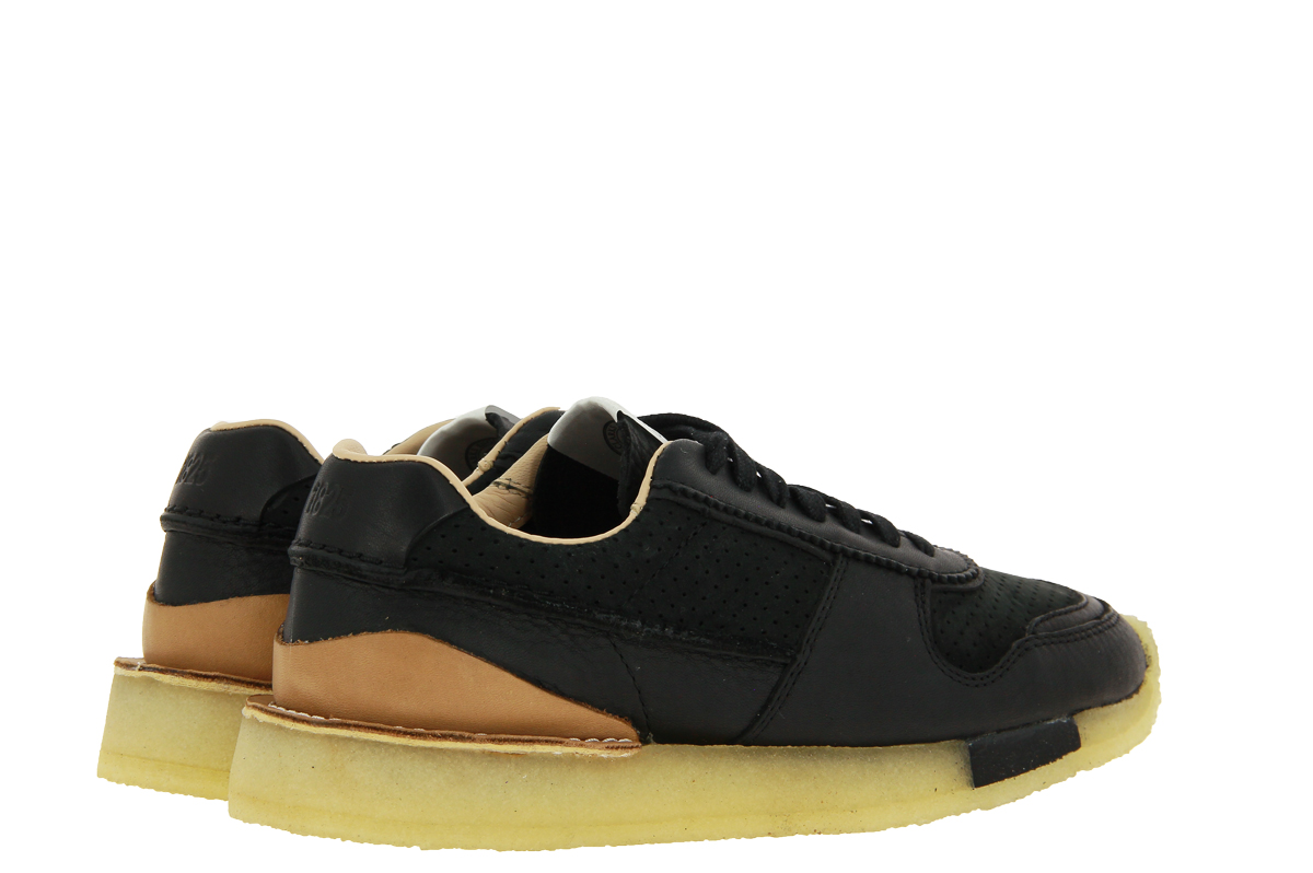 Clarks-Black-Leather-Torrun2