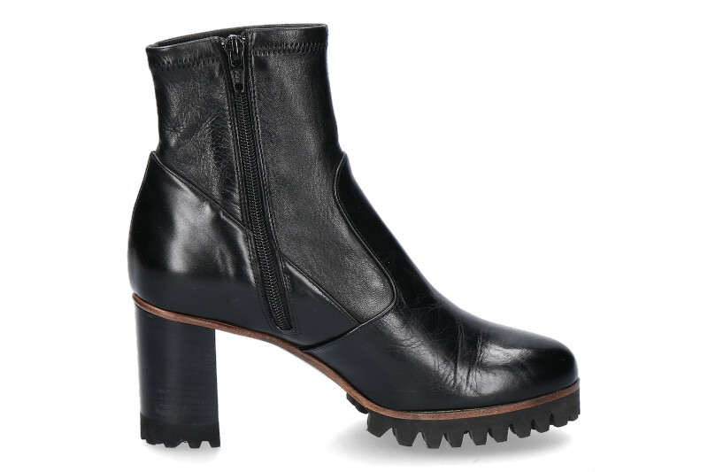 Truman's Stiefelette VITELLO NERO NAPPA STRETCH (39½)