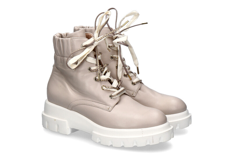 attilio-giusti-leombruni-boots-D756549-milk_251100010_1 attilio-giusti-leombruni-boots-D756549-milk_251100010_1