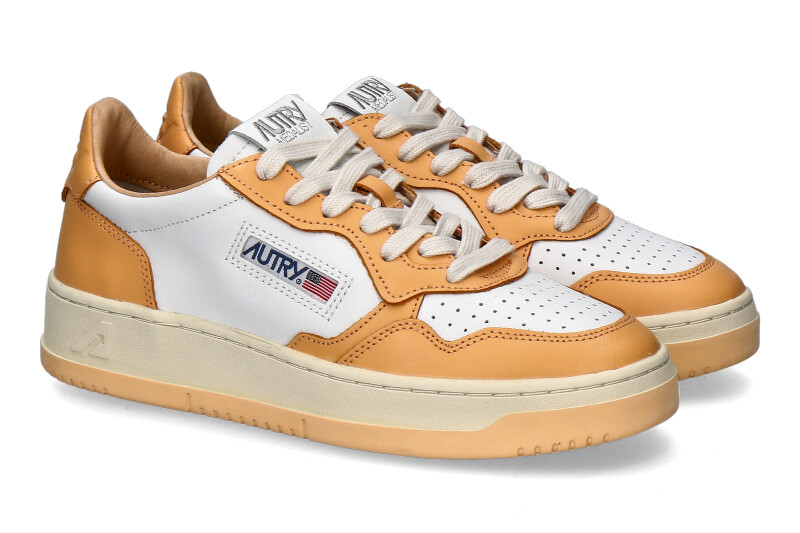 autry-sneaker-medalist-AULW-WB32_232600013_1