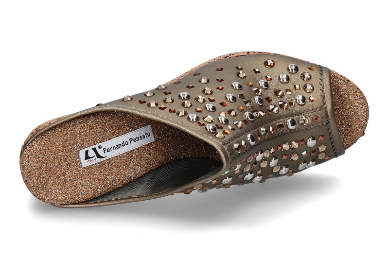 fernando-pensato-mule-mordore-lux_282900036_4 fernando-pensato-mule-mordore-lux_282900036_4