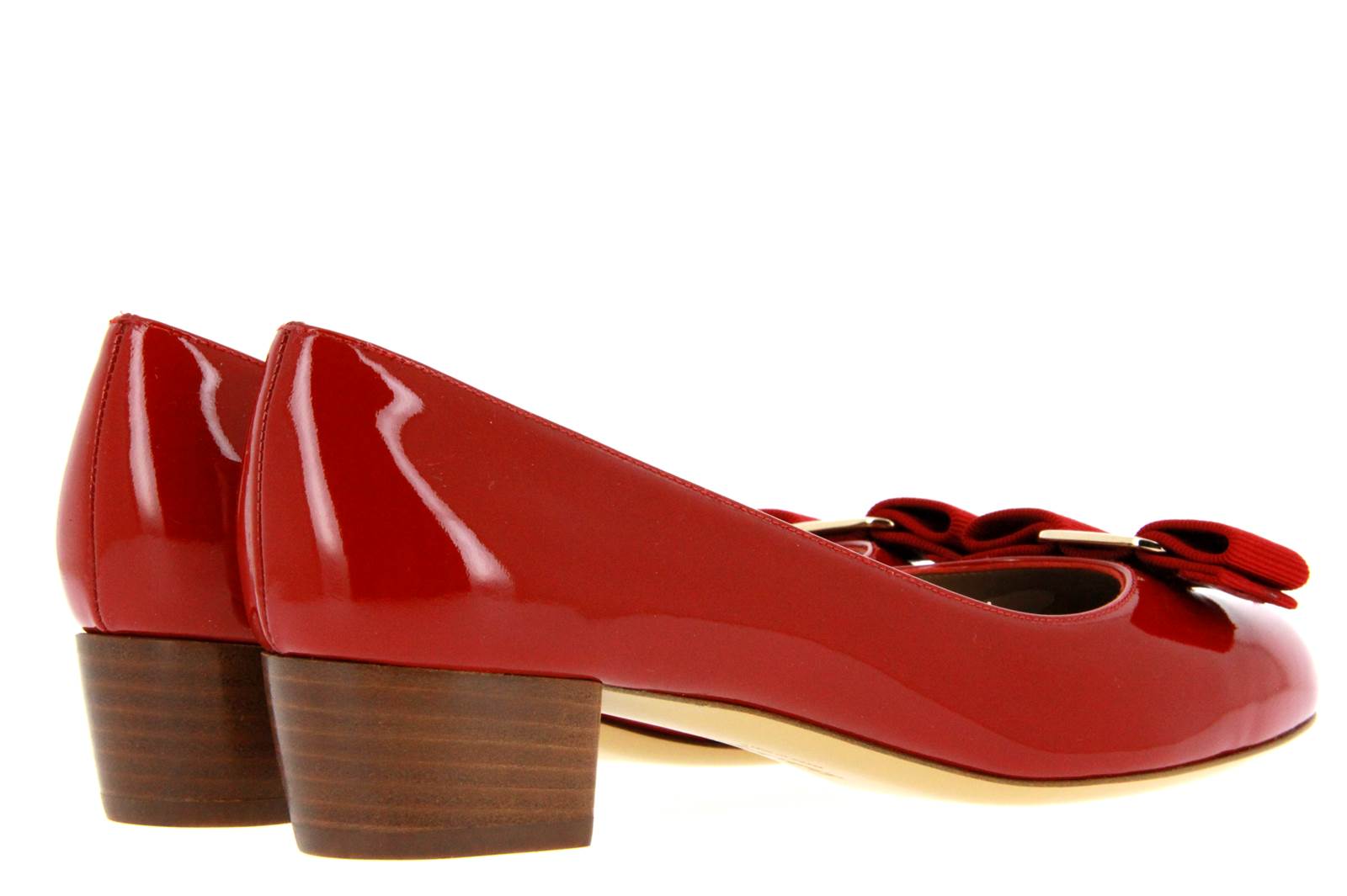 Salvatore Ferragamo Pumps VARA VERNICE ROSSO (35)