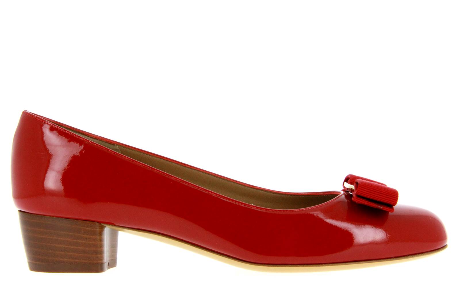 Salvatore Ferragamo Pumps VARA VERNICE ROSSO (35)