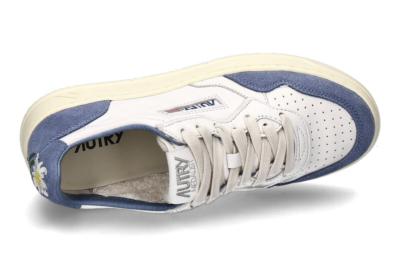 autry-sneaker-AULW-EW01-claudia_232900482_4 autry-sneaker-AULW-EW01-claudia_232900482_4