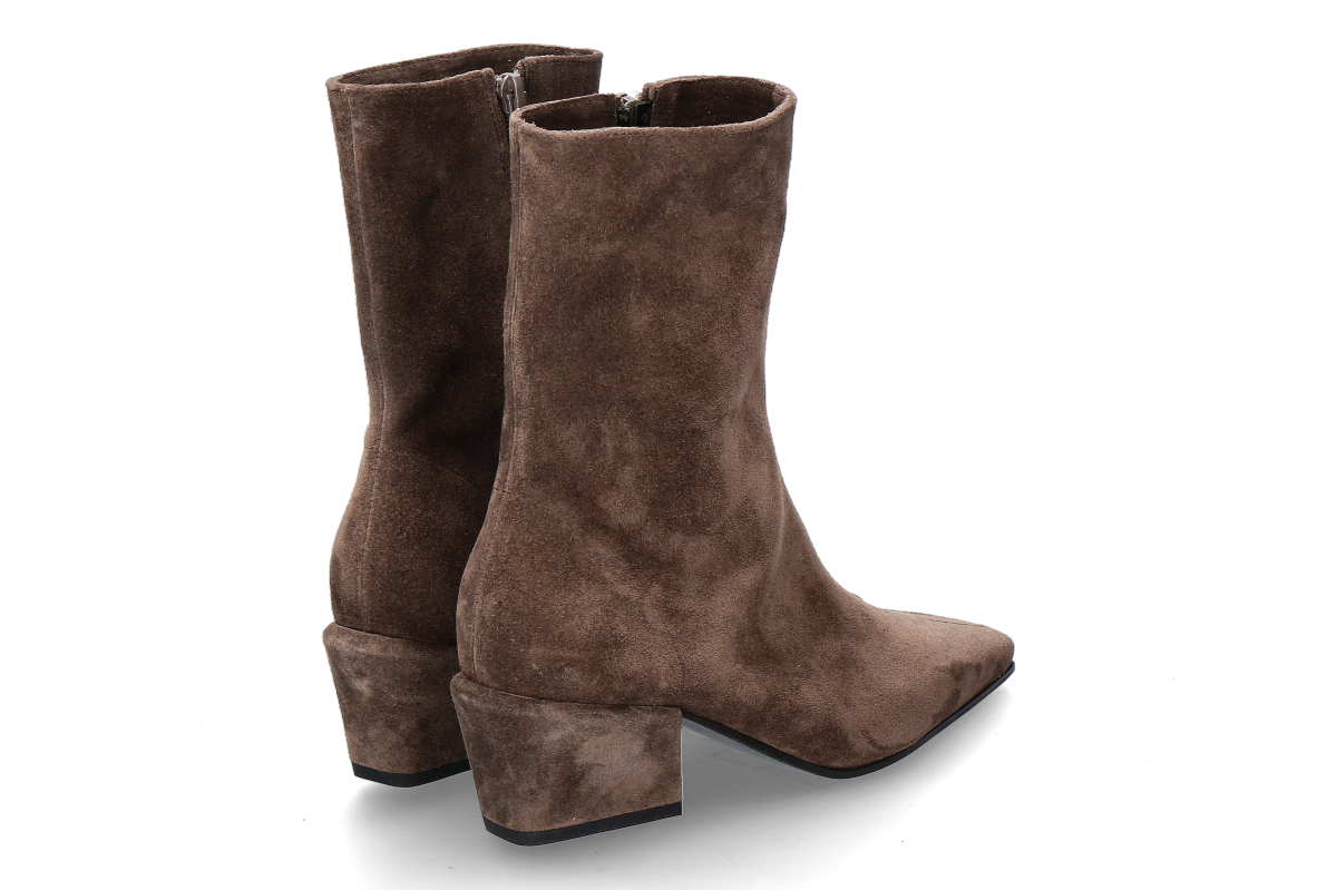 kennel-schmenger-boots-nyla-wood_253300293_2
