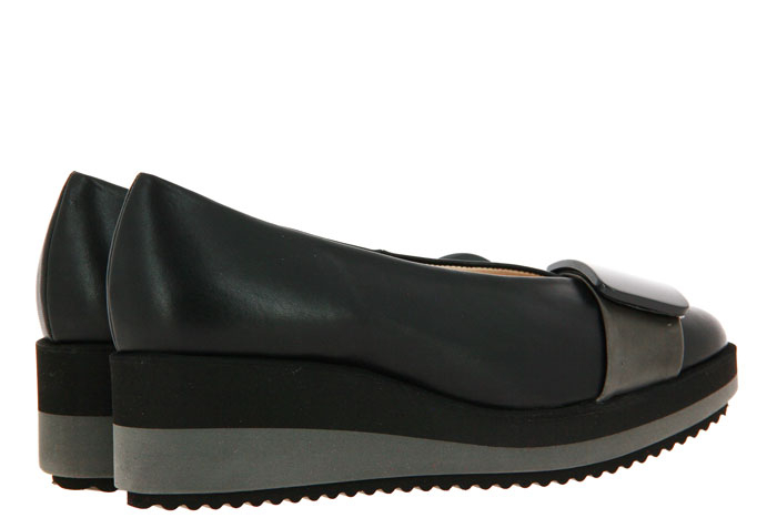 Gadea Slipper CALIFORNIA NEGRO (35)