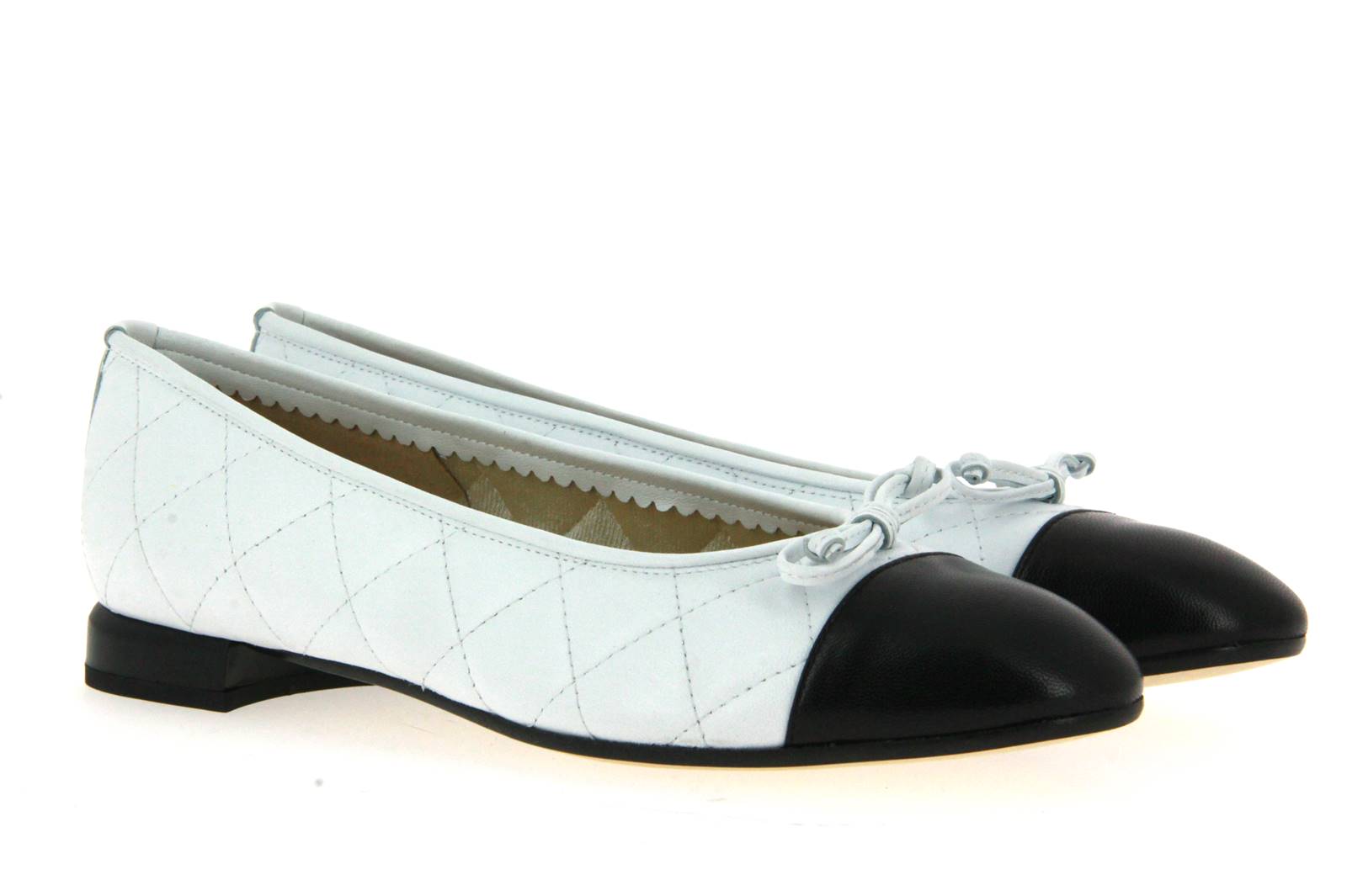 brunate-10405_bianco_nero brunate-10405_bianco_nero