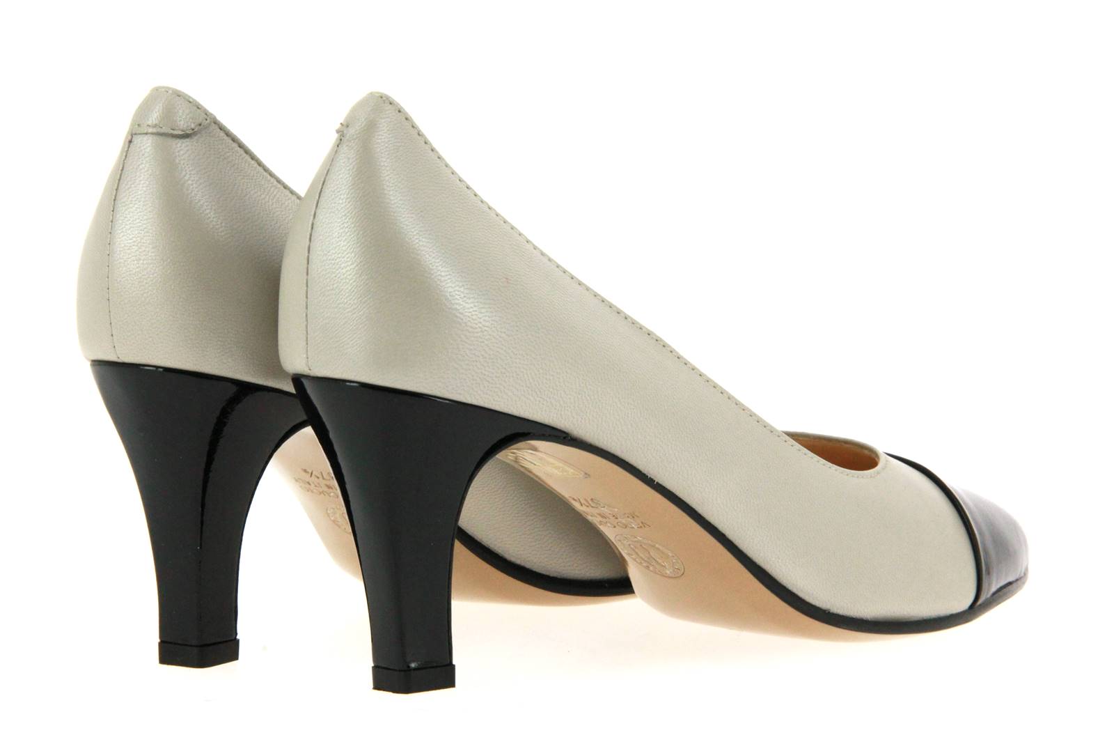 Donna Laura Pumps VERNICE NERA NAPPA AVORIO (40½)