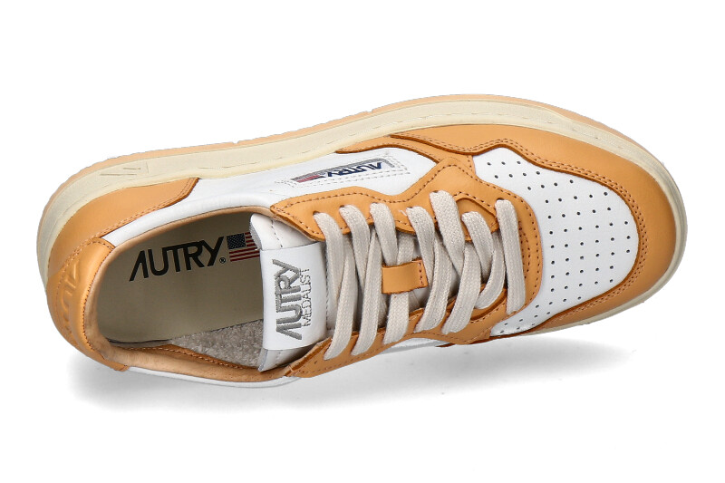 autry-sneaker-medalist-AULW-WB32_232600013_3