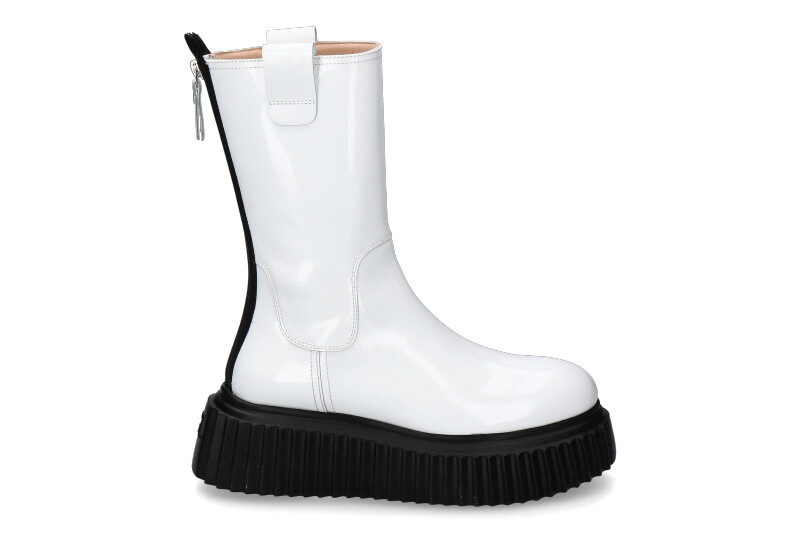 agl-boots-milagros-white-patent_253000625_3 agl-boots-milagros-white-patent_253000625_3