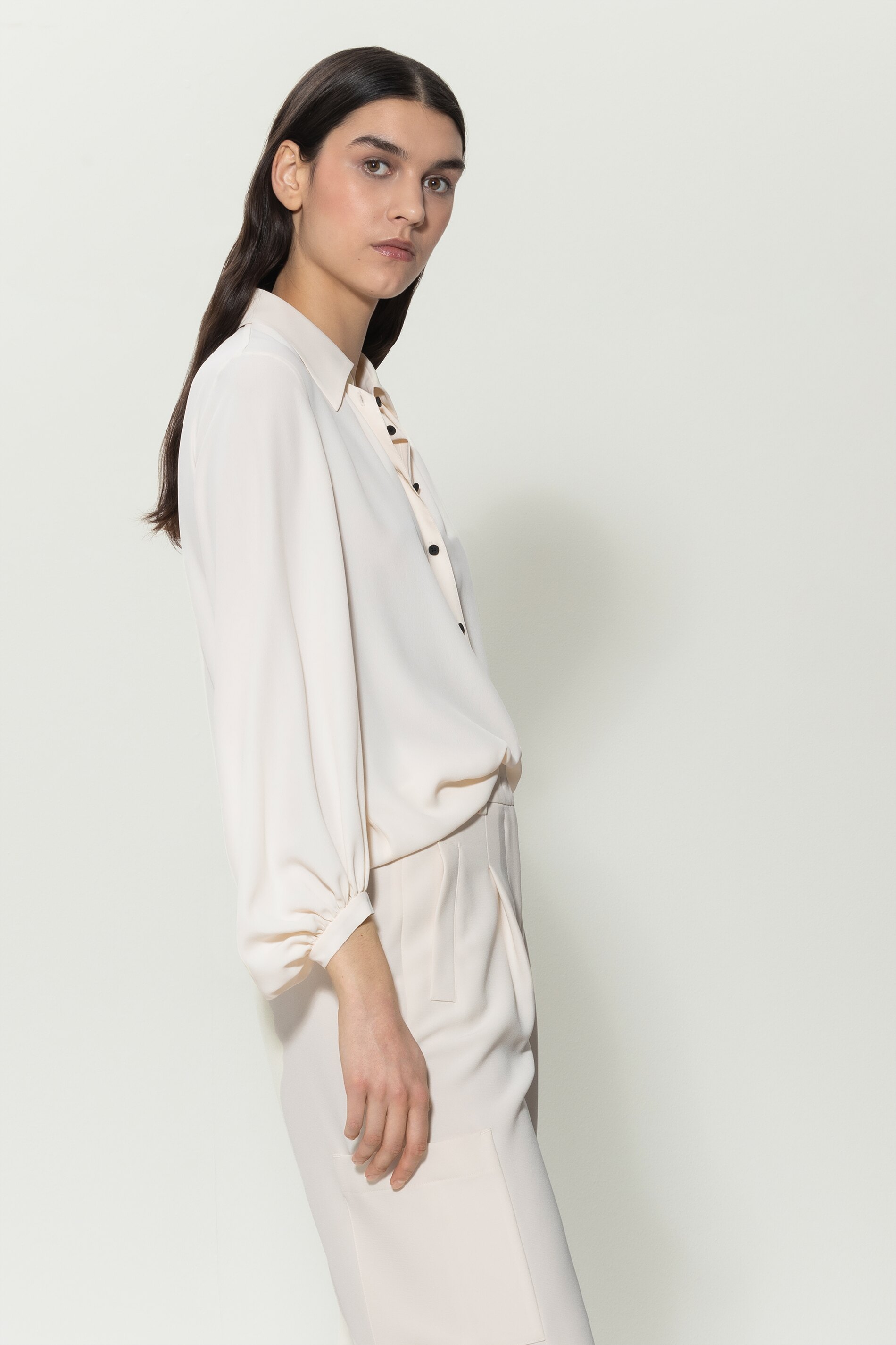 Luisa-Cerano_HW-2023-(VKP1)_109_2883832179-0109 (1)