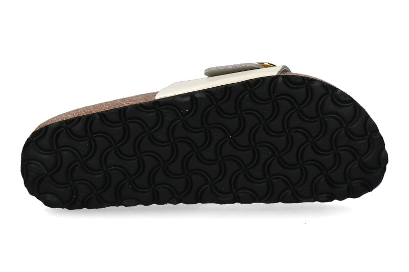 birkenstock-madrid-big-buckle-high-shine-ecru-1025298_278700005_4 birkenstock-madrid-big-buckle-high-shine-ecru-1025298_278700005_4