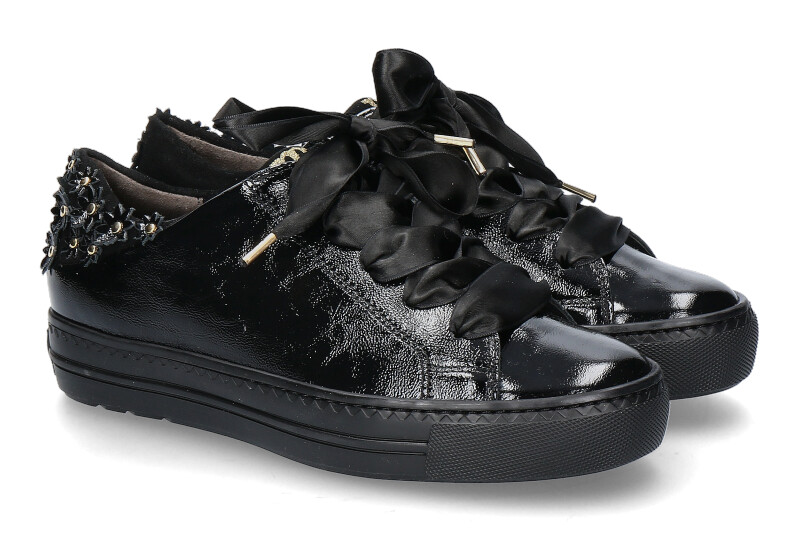 Black and green sneakers deals