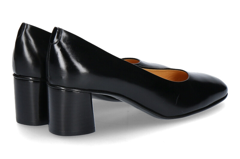 Truman´s Pumps VITELLO NERO (40)